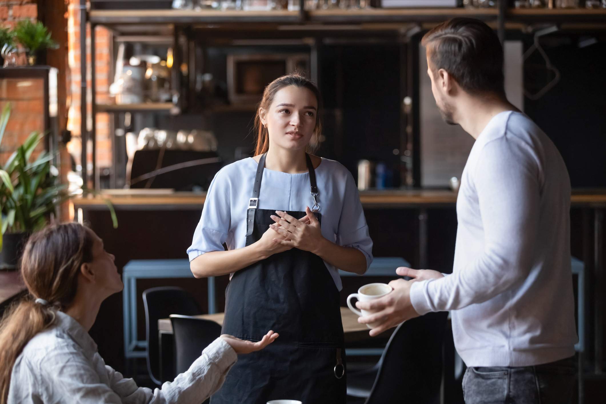 How to handle restaurant complaints and turn them into hospitality wins